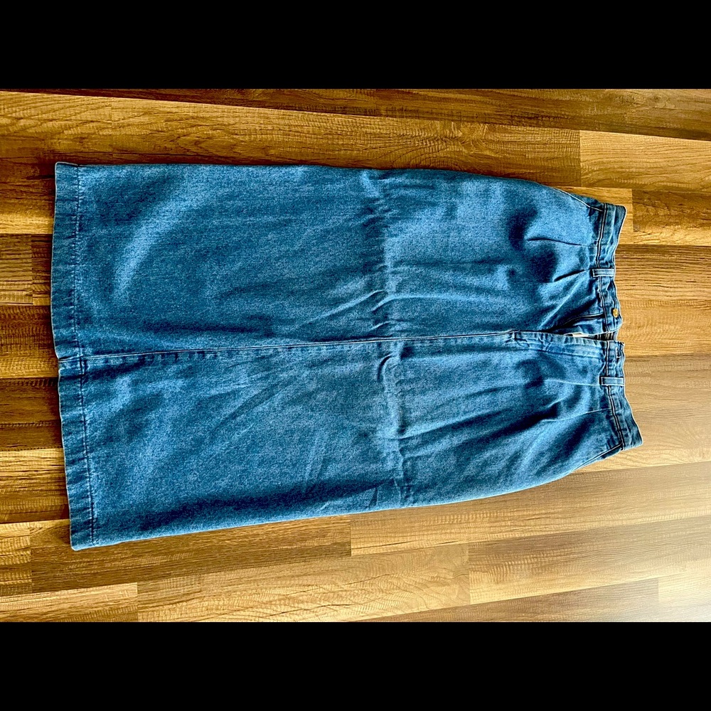 Authentic Lee Jean skirt